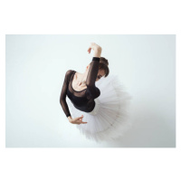 Fotografie angle from above on a ballerina, pacfoto, 40 × 26.7 cm