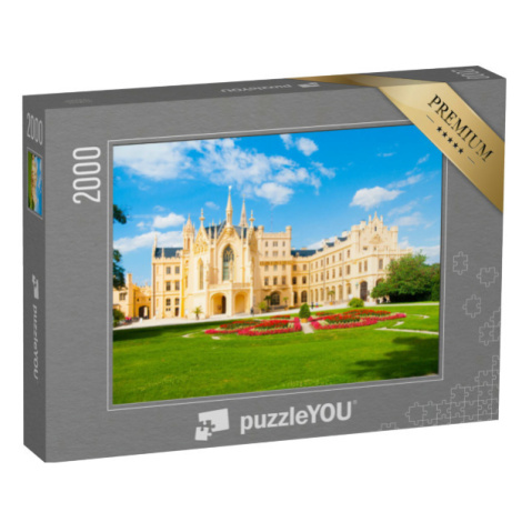 puzzle 2000 dílků „Zámek Lednice za slunečného letního dne, Morava, Česká republika“