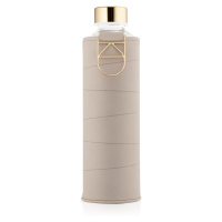 EQUA Mismatch Beige 750 ml designová luxusní ekologická skleněná lahev na pití s obalem z umělé 