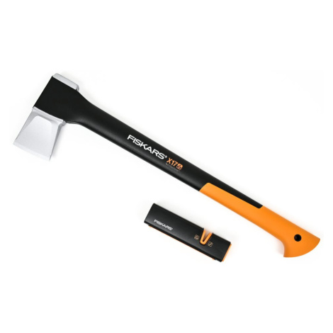 Štípací sekera Fiskars X17 a ostřič Xsharp 1020182