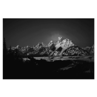 Fotografie Full Moon Sets in the Teton Mountain Range, Raymond Salani III, 40 × 26.7 cm