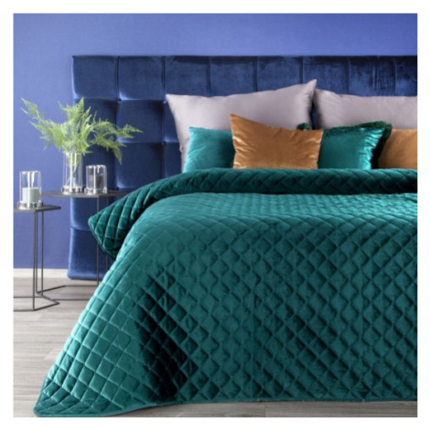 Dekorační tyrkysový přehoz na postel s módním prošíváním