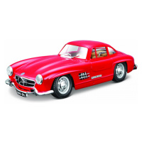 Bburago 1:24 Mercedes Benz 300SL Red