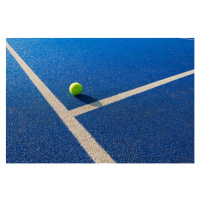 Fotografie Tennis  ball and service line, John Lamb, 40 × 26.7 cm