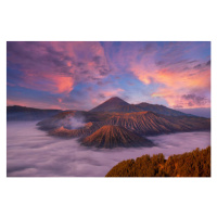 Fotografie Mount Bromo twilight sky sunise,Java,Indonesia, Kittikorn Nimitpara, 40x26.7 cm