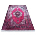 Růžový orientální koberec ve vintage stylu