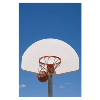 Umělecká fotografie Basketball falling through hoop, Burazin, (26.7 x 40 cm)