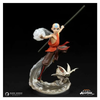 Soška Dark Horse Avatar The Last Airbender - Aang & Momo 30 cm