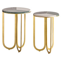 Estila Art-deco set dvou kulatých příručních stolků Corbusier s kovovými nohami zlaté barvy a mr