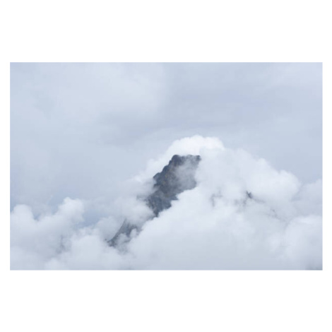 Fotografie Clouds envelop Mount Midi dOssau in, poliki, 40x26.7 cm