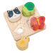 Dřevěné tvary zvířátka Touch Sensory Tray Tender Leaf Toys na podložce 4 druhy od 18 měsíců