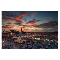 Fotografie Sunset over Jemaa Le Fnaa Square in Marrakech, Morocco, Dan Mirica, 40 × 26.7 cm