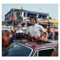 Fotografie Giacomo Agostini winner of the Nations motorcycle Grand Prix, Monza, Italy, 1971, 40x
