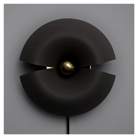 AYTM Nástěnné svítidlo AYTM Cycnus, černé, Ø 30 cm, zástrčka, hliník, E27