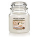 YANKEE CANDLE Classic střední Wedding Day 411 g