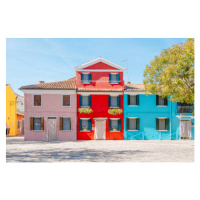 Fotografie Colorful Houses and Boats Along the, serts, 40 × 26.7 cm