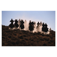 Ilustrace Cowboys riding horses, silhouette, Jules Frazier, 40 × 26.7 cm