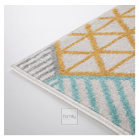 Pestrobarevný koberec s geometrickými vzory
