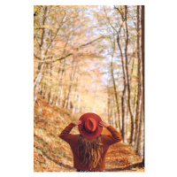 Fotografie Woman in the autumn forest, Xsandra, 26.7 × 40 cm