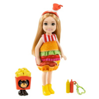 Barbie Chelsea v kostýmu Hamburger s pejskem