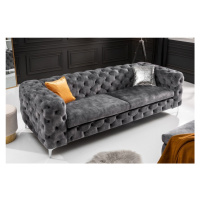 Estila Chesterfield luxusní sedačka Modern Barock v tmavě šedé barvě se sametovým potahem 240cm
