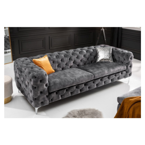 Estila Chesterfield luxusní sedačka Modern Barock v tmavě šedé barvě se sametovým potahem 240cm