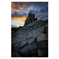 Fotografie Amazing Chambermaid rock during fiery sunset,, MarekKijevsky, 26.7 × 40 cm