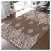 Unikátní koberec s moderním geometrickým vzorem