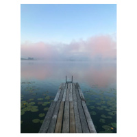 Fotografie Sunrise at lake Hopfensee with wooden, Carolin Kertscher, (30 x 40 cm)