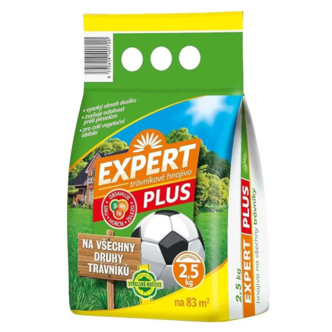 Expert Plus - Na všechny druhy trávníků 2.5 kg BAUMAX