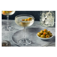 Fotografie Boozy Refreshing Dry Gin Martini, bhofack2, 40 × 26.7 cm