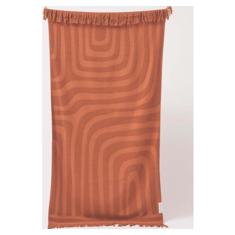 Oranžové ručníky a osušky