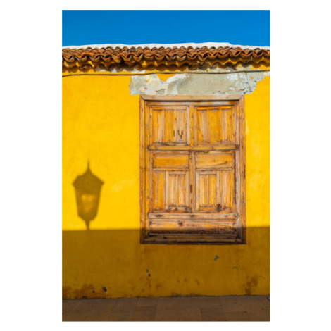 Fotografie Antique spanish style old wooden window, GarryKillian, 26.7 × 40 cm