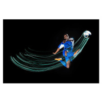 Fotografie Football/ soccer player with lighttrace, Henrik Sorensen, 40x26.7 cm