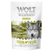 Wolf of Wilderness Snack - Wild Bites 180 g - Green Fields - jehněčí