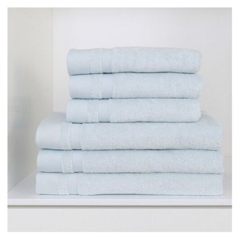 Modré ručníky a osušky