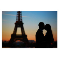 Fotografie Silhouettes of romantic couple near the, encrier, 40 × 26.7 cm