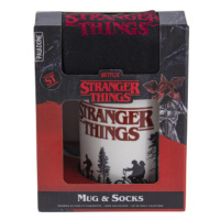 Set Stranger Things - hrnek + ponožky