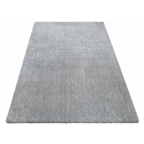 Metrážový koberec Kamel typu Shaggy šedý