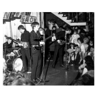 Fotografie The BEATLES in at Liverpool's Cavern Club, 1963, 40 × 30 cm