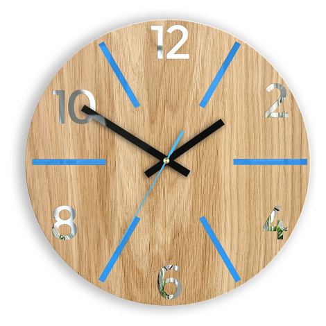 ModernClock Dřevěné nástěnné hodiny Aksel 33 cm dub přírodní/modré