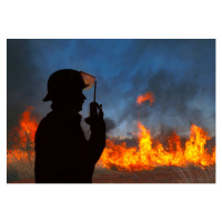 Fotografie Fireman on radio, Grant Faint, 40 × 26.7 cm