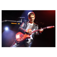 Fotografie Matthew Bellamy of Muse at 105's Not So Silent Night 2009, Tim Mosenfelder, 40 × 26.7