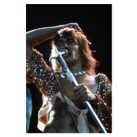 Fotografie Rod Stewart in concert with rock band The Faces, 1972, 26.7 × 40 cm