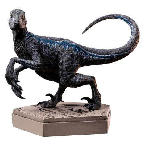 Soška Iron Studios Jurassic World Icons - Velociraptor Blue (Version B)