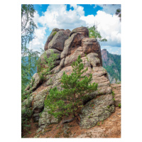 Fotografie High forest rocks for advanced hiking, Vadim Serebrenikov, 30 × 40 cm