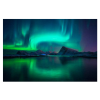 Fotografie Northern Lights over the Lofoten Islands in Norway, Photos by Tai GinDa, 40 × 26.7 cm