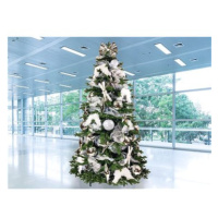Ozdobený stromeček SNĚHOVÁ NADÍLKA 450 cm s 118 ks ozdob a dekorací