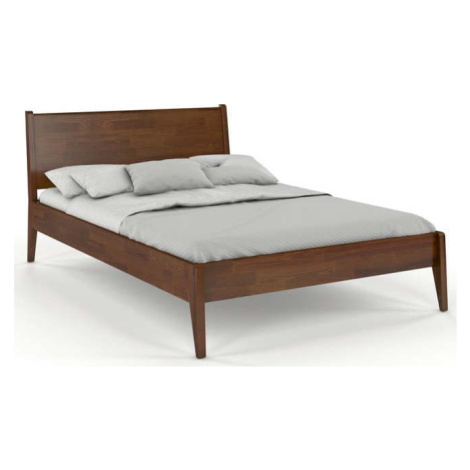 Dvoulůžková postel z borovicového dřeva v hnědé a přírodní barvě 160x200 cm Visby Radom – Skandi SKANDICA