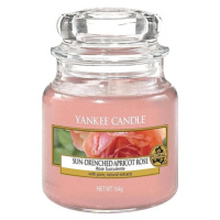 Yankee Candle, Vyšisovaná meruňková růže, Svíčka ve skleněné dóze 104 g